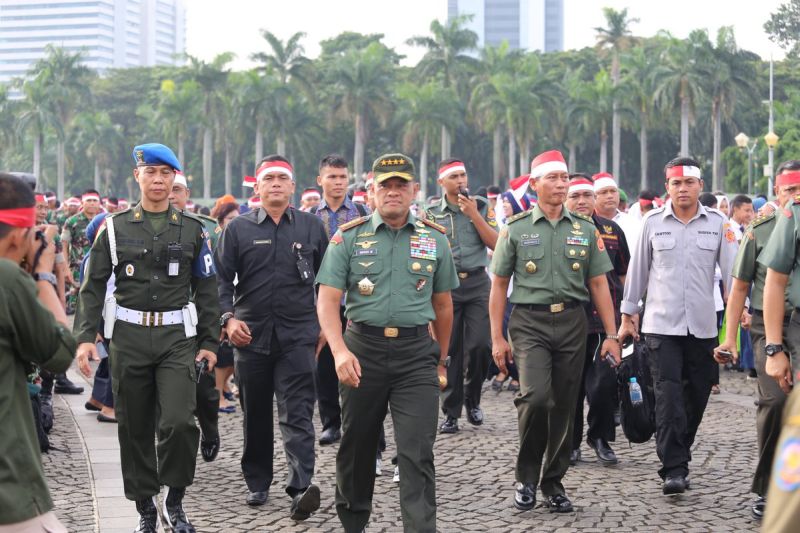 Ribuan Orang dari Berbagai Elemen Hadiri Apel Nusantara Bersatu di Monas