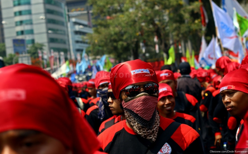 duh-banyak-buruh-di-daerah-ini-jomblo-akibat-upah-rendah