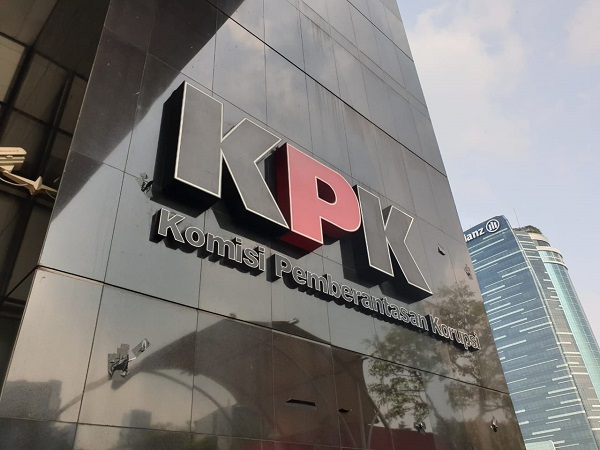 kpk-duga-pengacara-lukas-enembe-tahu-banyak-soal-kasus-korupsi-proyek-di-papua