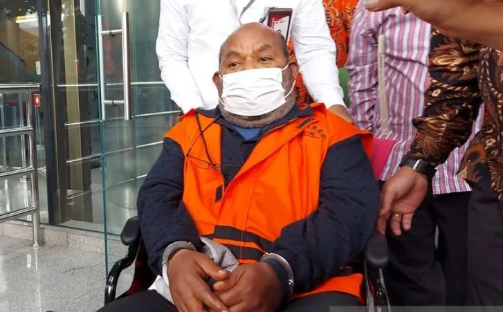 Usai Dibantarkan di RSPAD, Lukas Enembe Kembali Ditahan di Rutan KPK