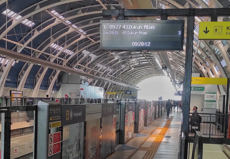 LRT Jabodebek Sepi Penumpang Gegara Harga Tiket Mahal