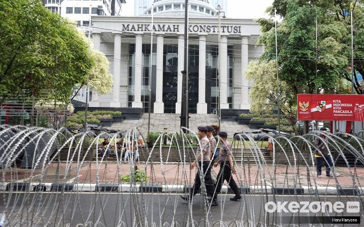 Jubir Timnas AMIN : Hakim MK Tak Akan Berani Lawan Jokowi