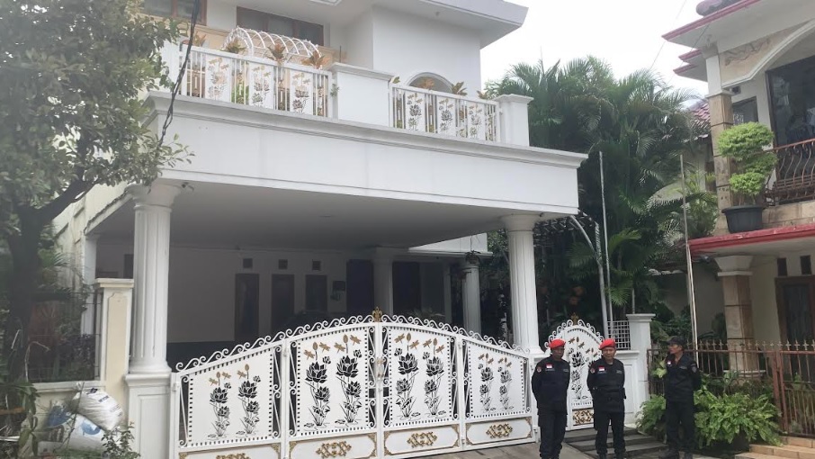 Hasto Keluar Kota saat Ditetapkan Tersangka, Rumahnya Dijaga Satgas Cakra Buana