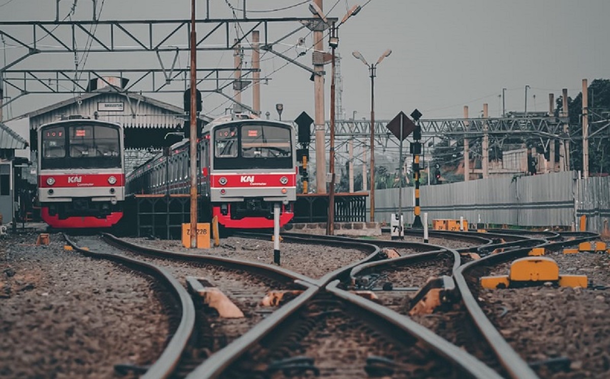 Rencana KRL ke Karawang Batal, Ini Penjelasan Kemenhub