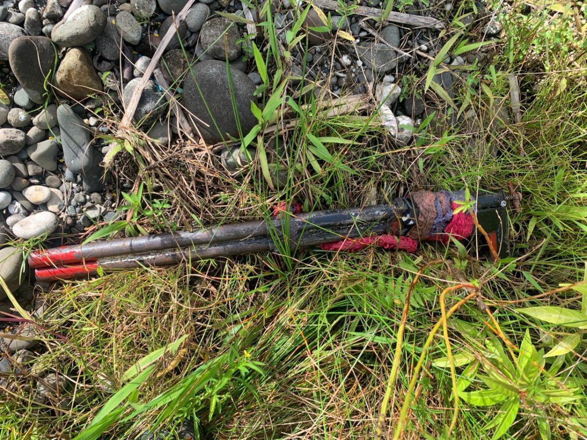 kronologi-penemuan-senpi-rakitan-di-rumah-kosong-diduga-sarang-kkb