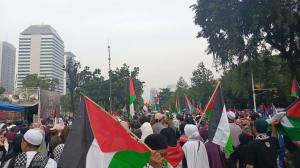 All Eyes on Rafah, Massa Aksi Bela Palestina Terus Berdatangan ke Kedubes AS

