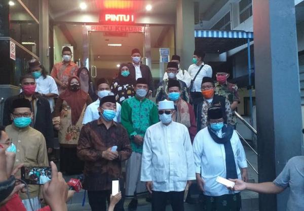 Munarman Dipolisikan, Kiai Zaenal A. : Lidahnya Timbulkan Dusta, Ghibah dan Adu Domba