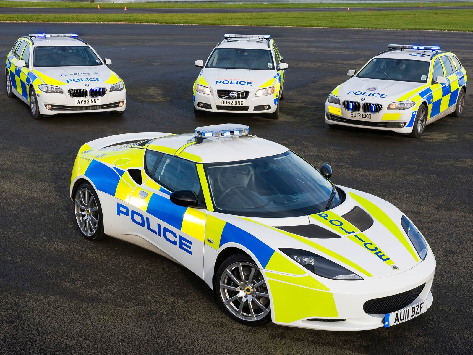 Mobil - Mobil Polisi Terkeren Dari Berbagai Negara