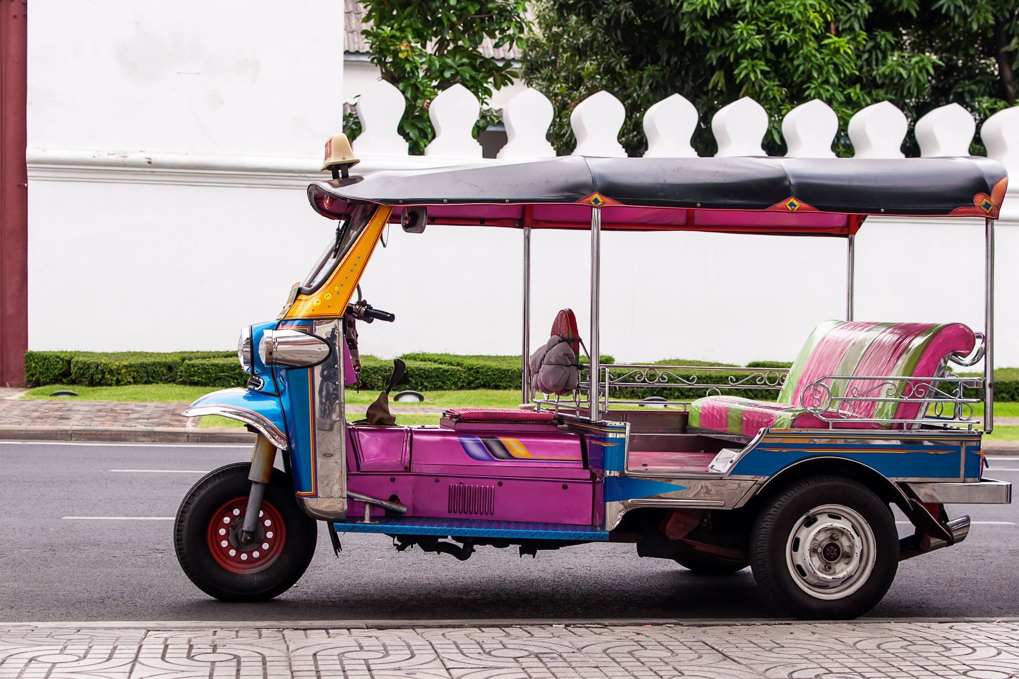 Aneka Bentuk Taksi di Berbagai Negara
