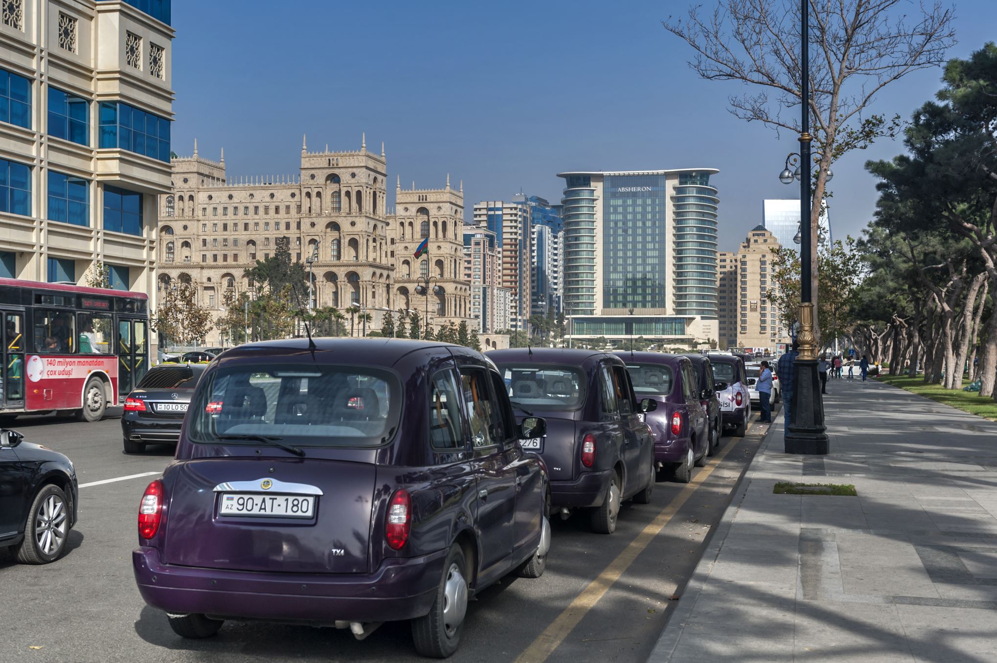 Aneka Bentuk Taksi di Berbagai Negara