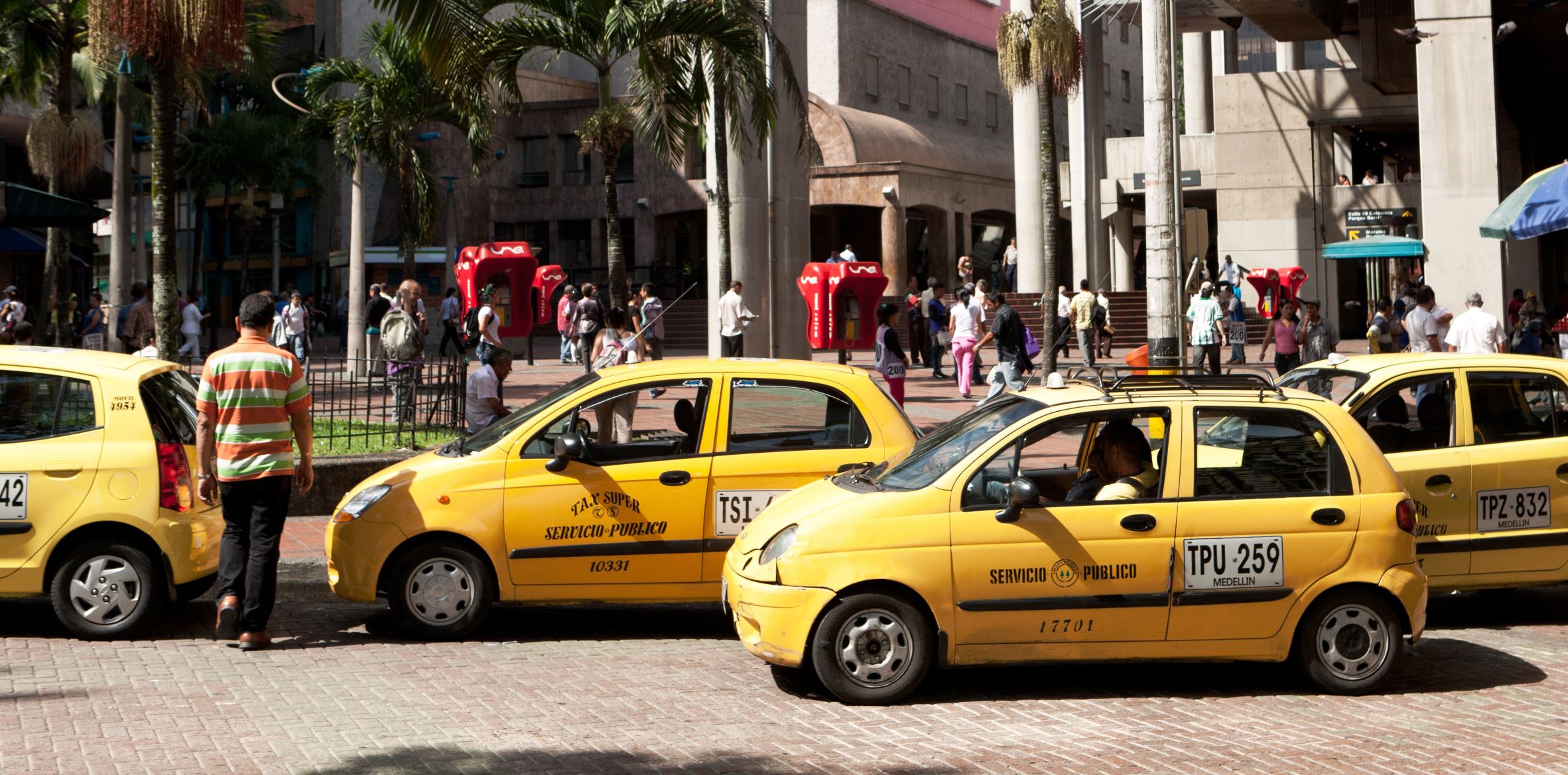 Aneka Bentuk Taksi di Berbagai Negara