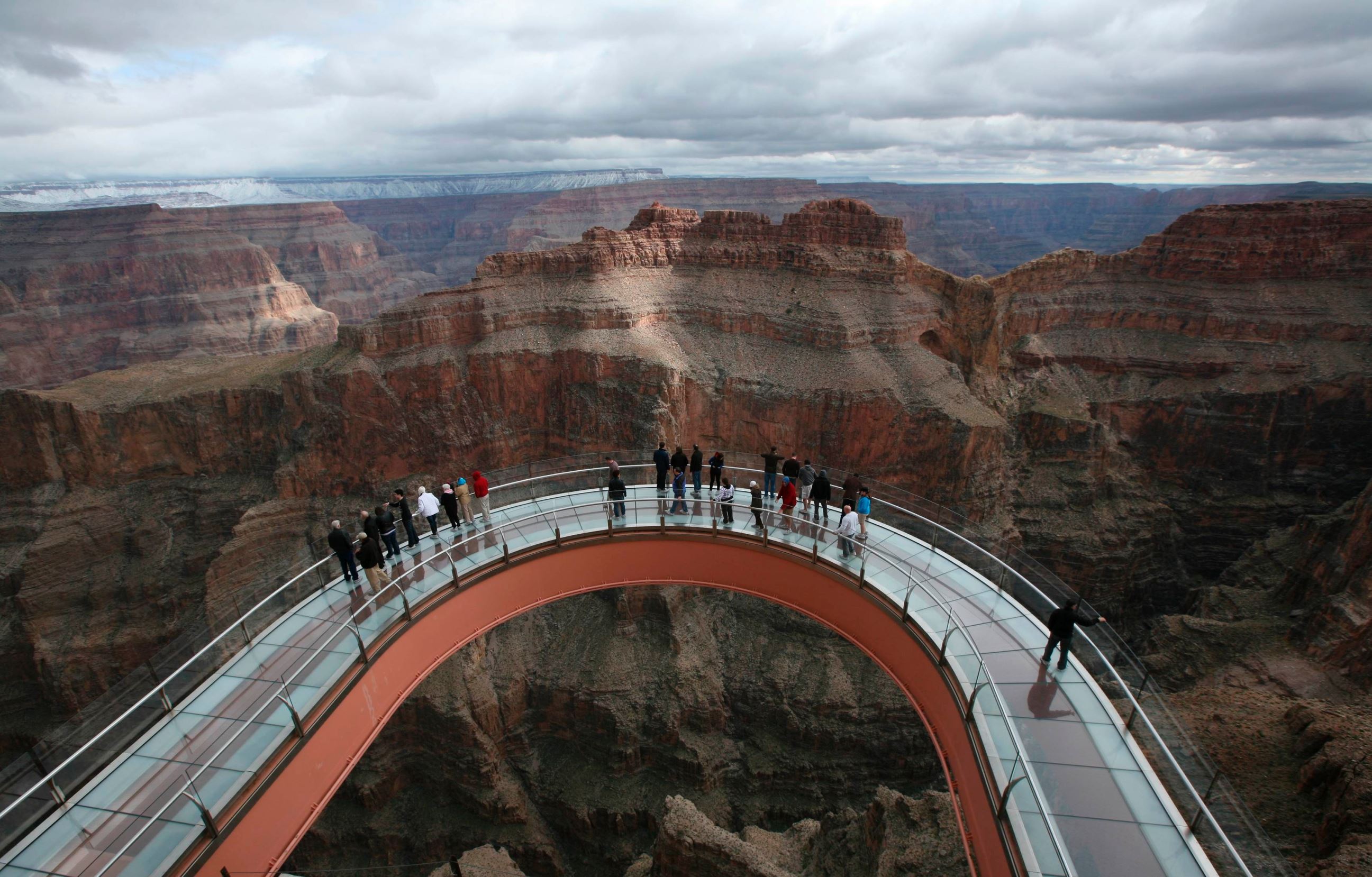Skywalk Paling Keren di Dunia