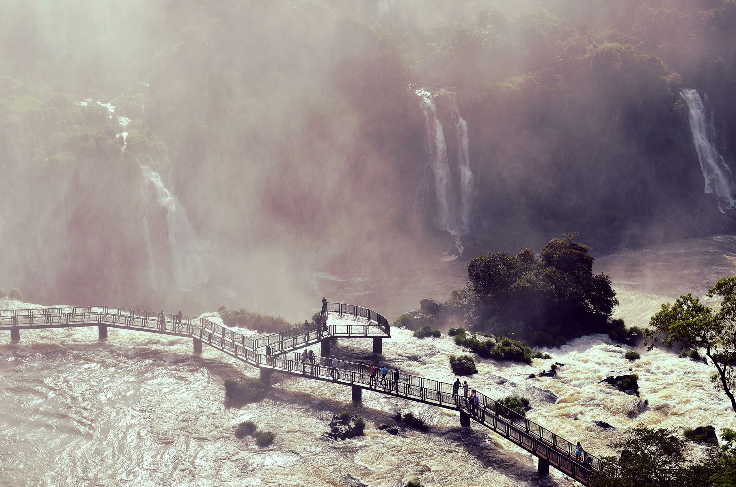 Skywalk Paling Keren di Dunia