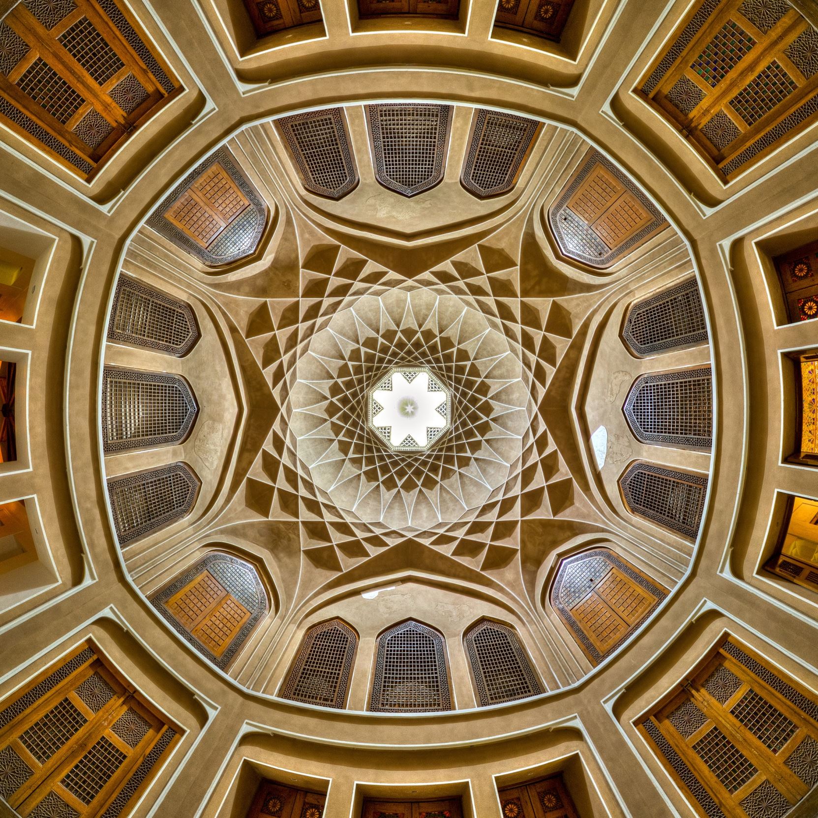 Arsitektur Menawan dari Iran