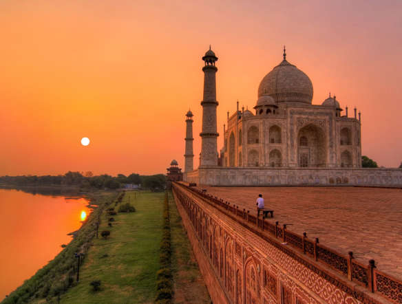 Beberapa Fakta Mengenai Taj Mahal