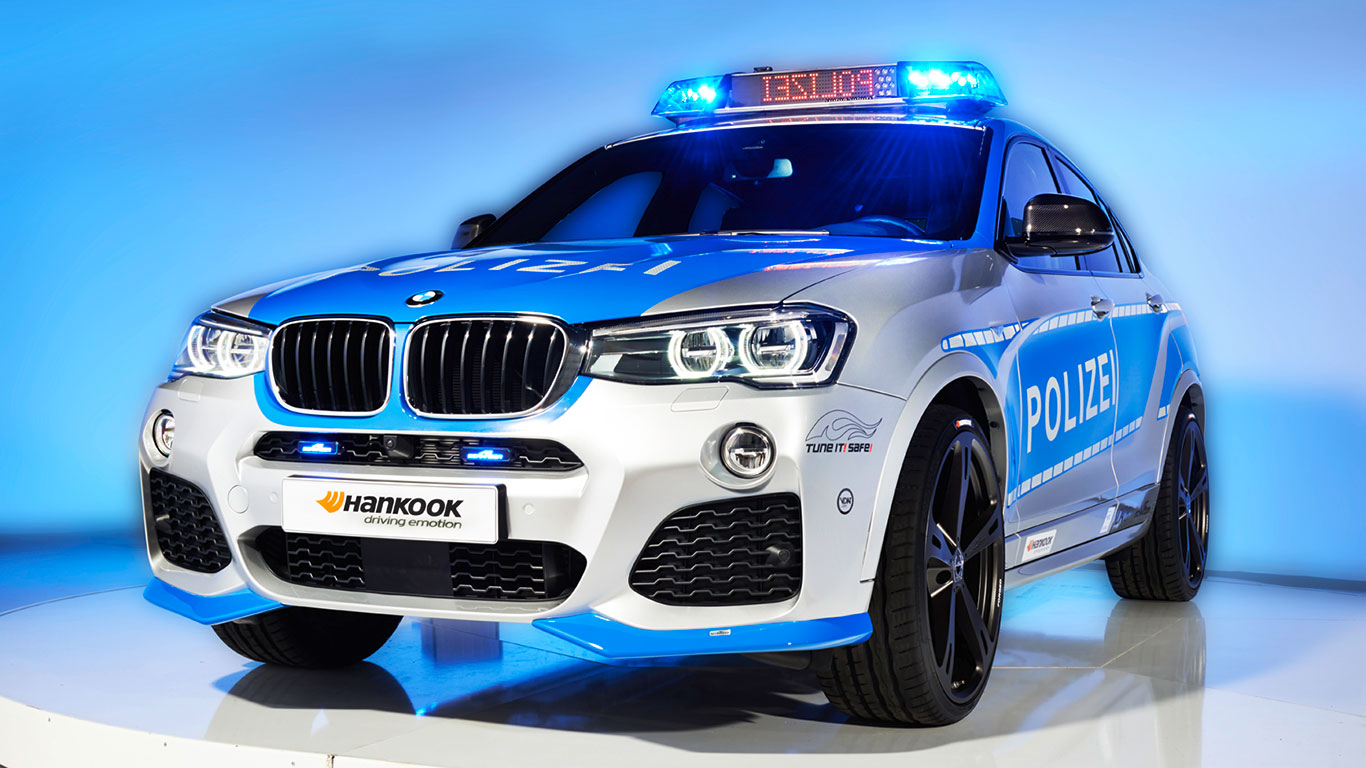 Mobil - Mobil Polisi Terkeren Dari Berbagai Negara