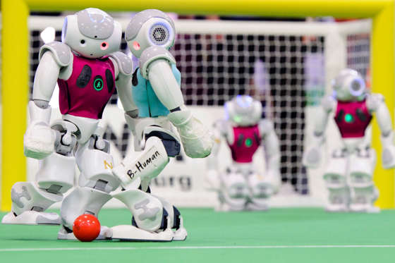 Robot-Robot Keren Tahun 2014