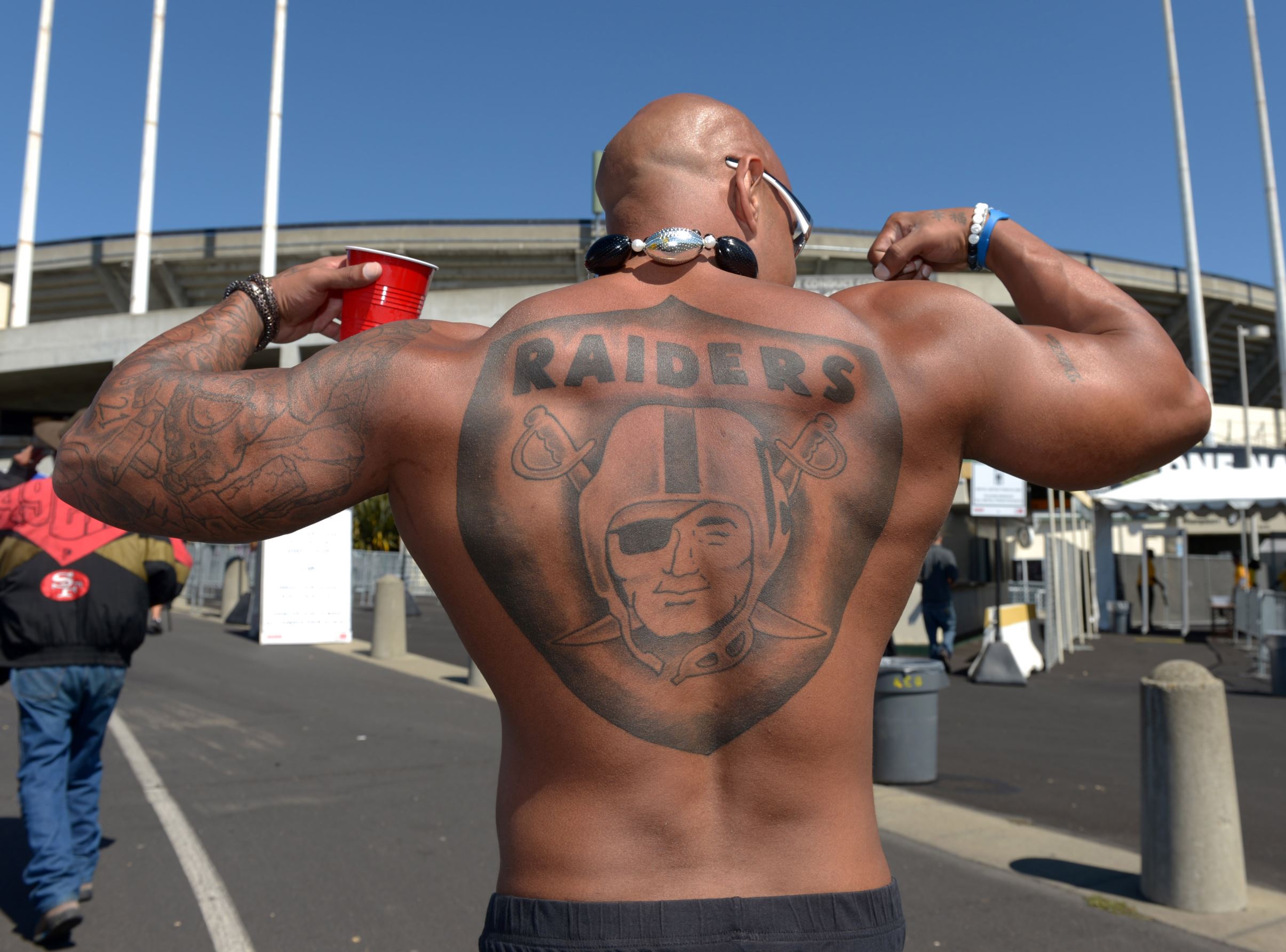 Tato Fantastik para Penggemar Fanatik, [AGAN PUNYA?]