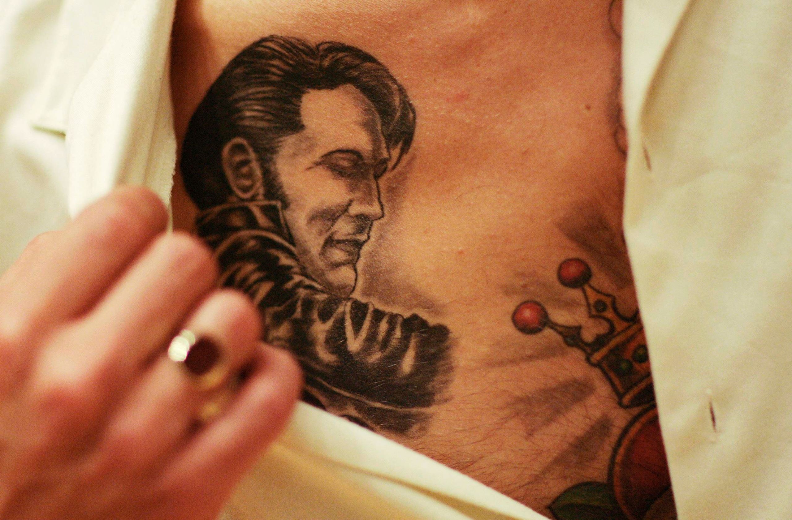 Tato Fantastik para Penggemar Fanatik, [AGAN PUNYA?]