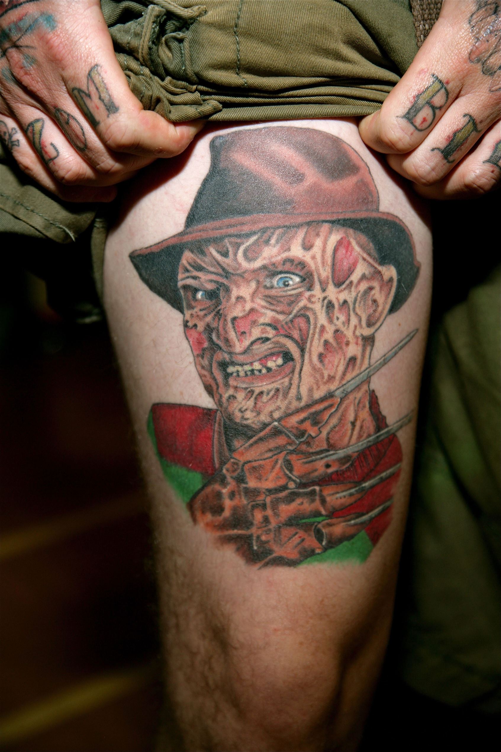 Tato Fantastik para Penggemar Fanatik, [AGAN PUNYA?]