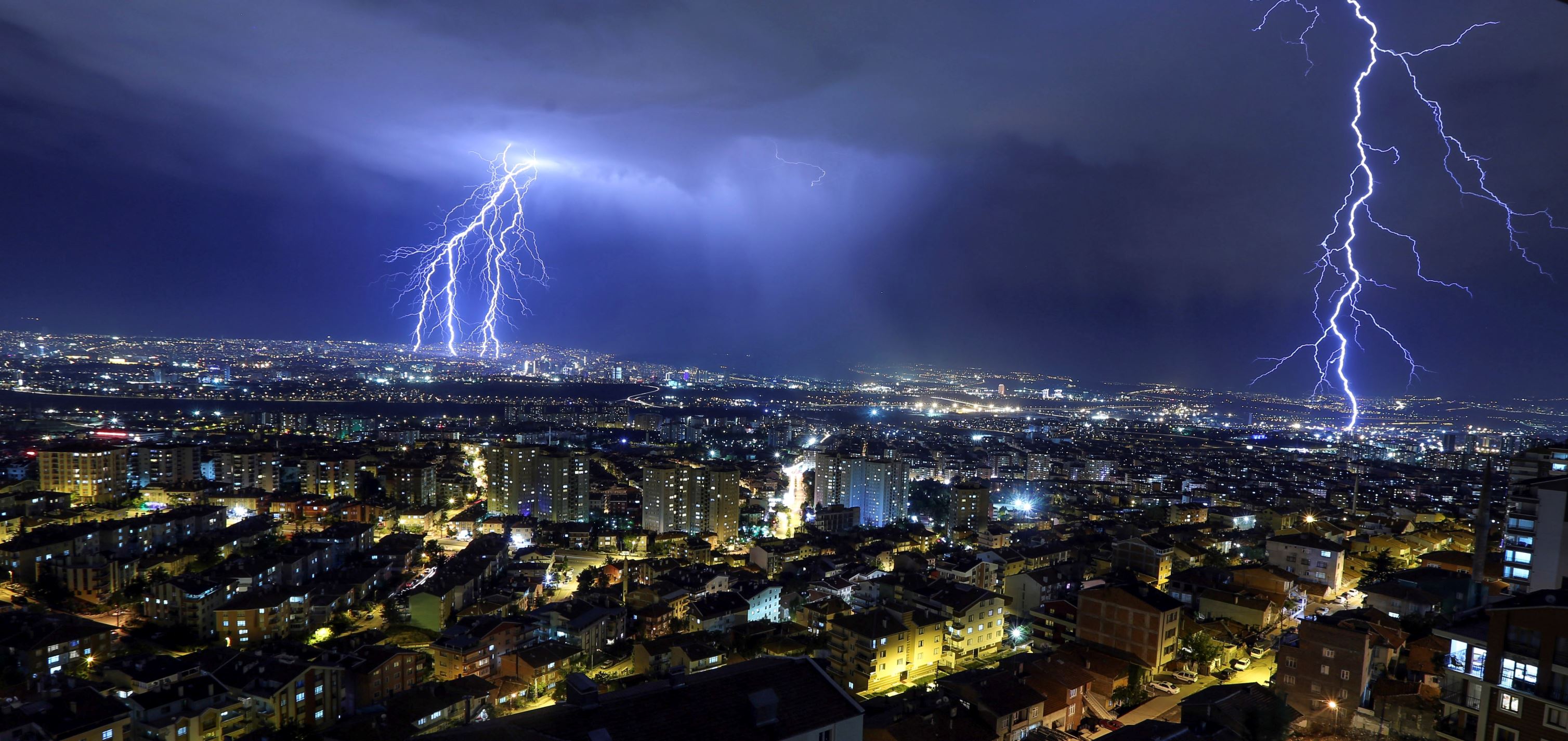 FOTO TERBAIK 2014 VERSI KANTOR BERITA TURKI