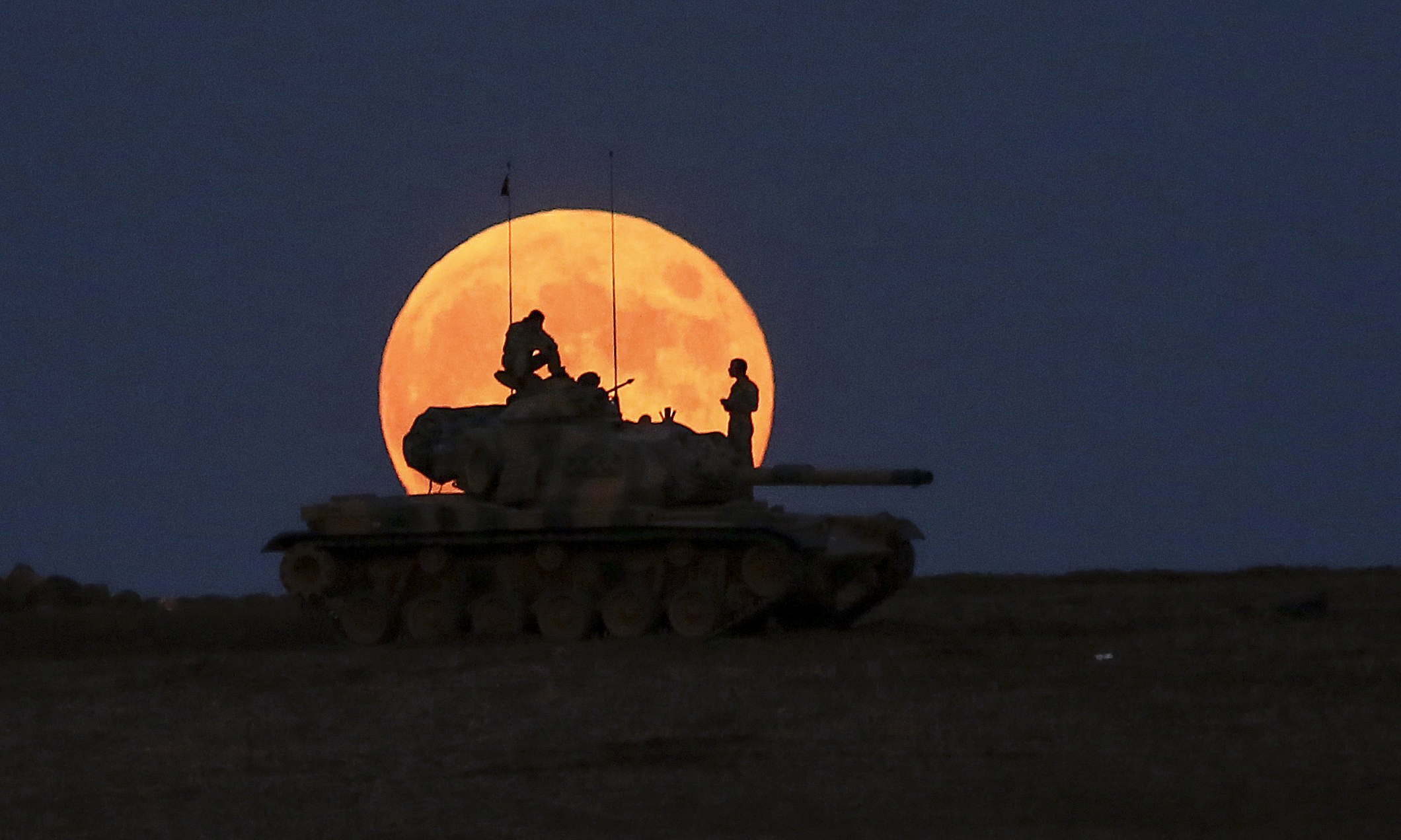 FOTO TERBAIK 2014 VERSI KANTOR BERITA TURKI