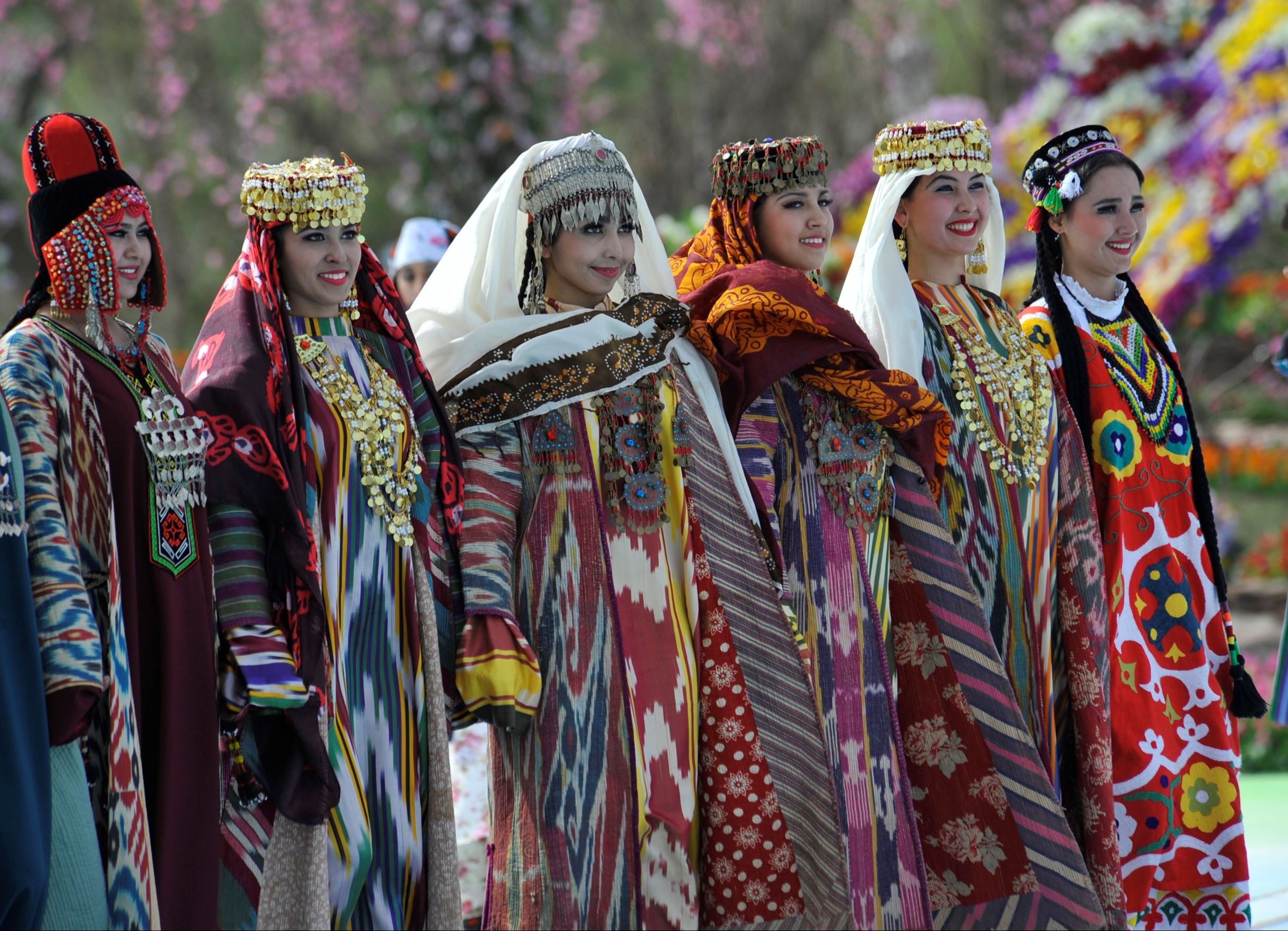 Perayaan Menyambut Datangnya Musim Semi di Berbagai Negara