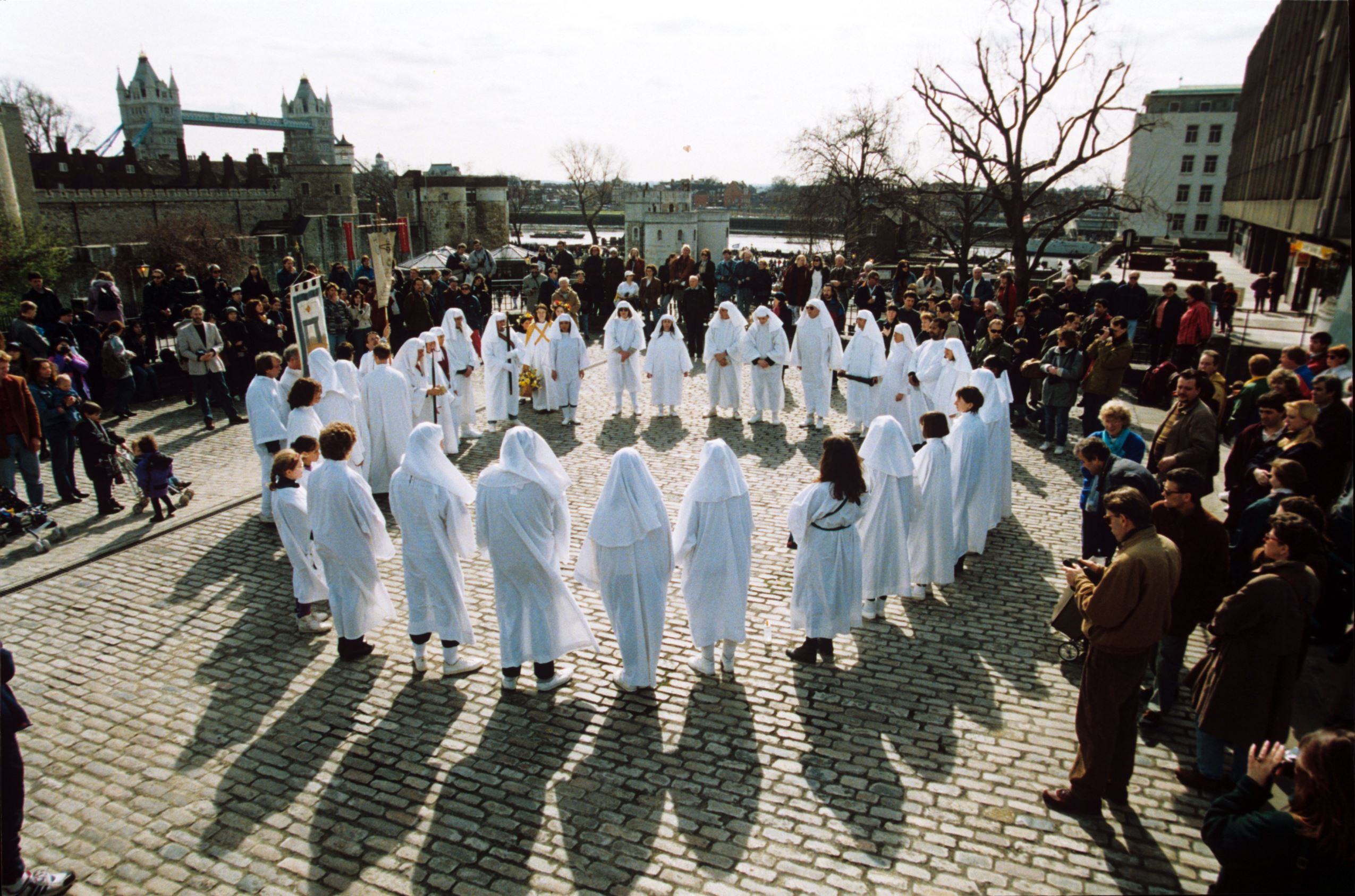 Perayaan Menyambut Datangnya Musim Semi di Berbagai Negara