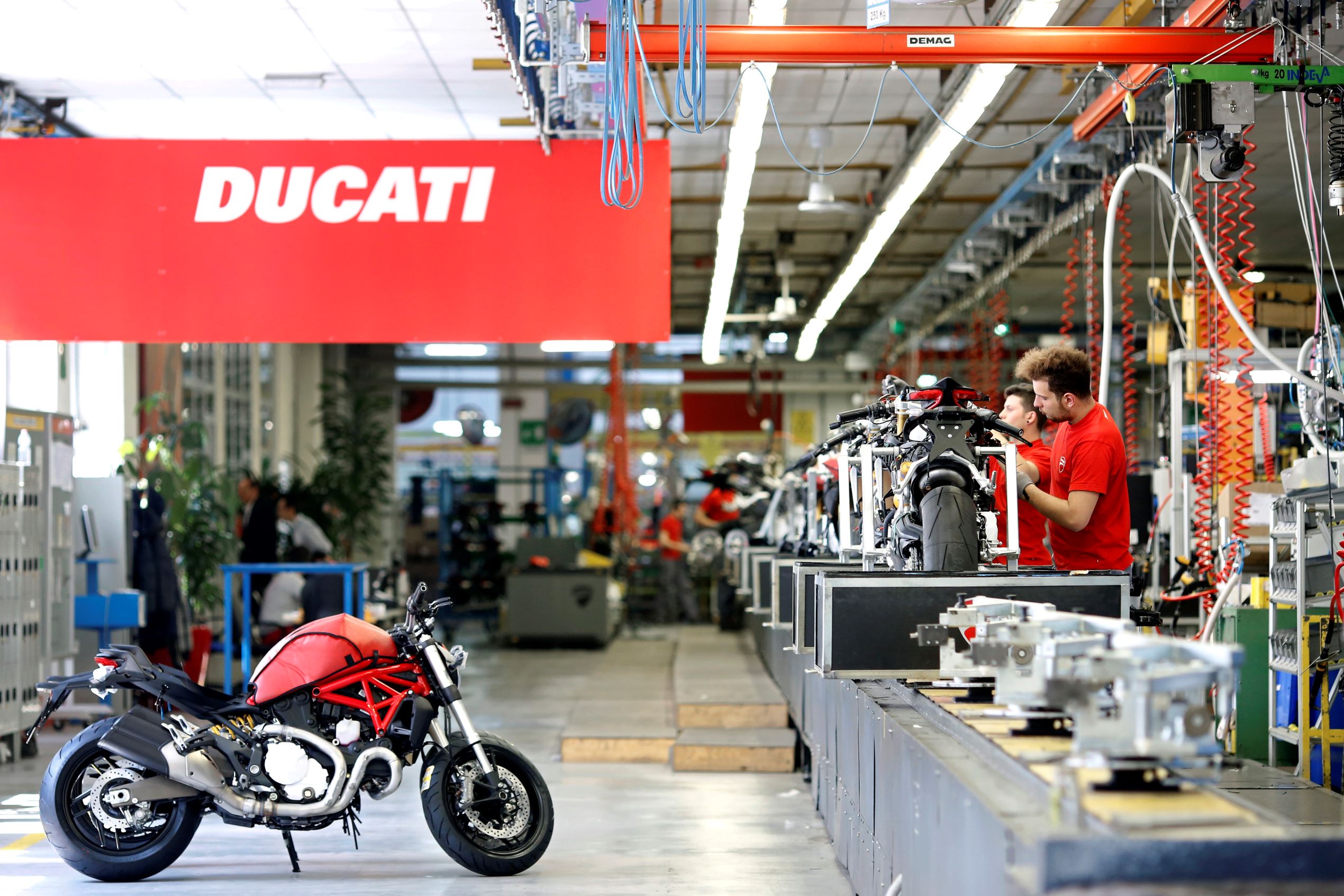 Negara yang Warganya "Gila Kerja"