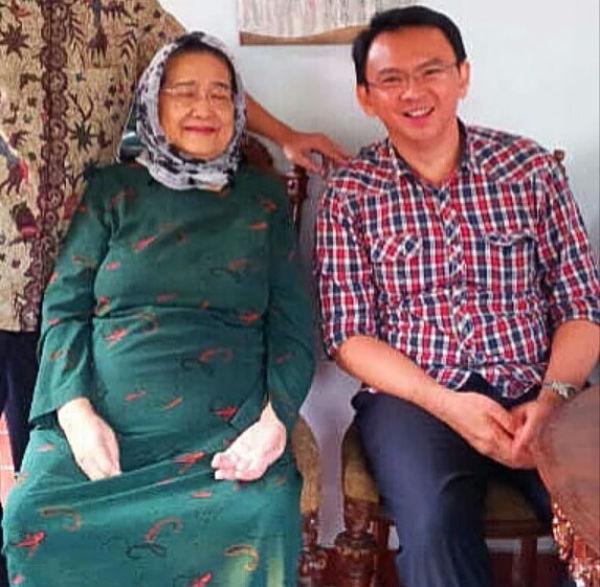 Kasih Pertanyaan Ini ke Orang yang Ngaku Kenalan Orang Penting Gan