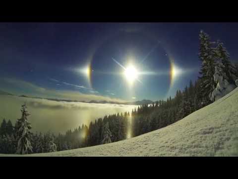 &#91;Lagi Viral!&#93; Bukan Mataharinya yang Ada Empat, Tapi Itu Fenomena Alam &quot;Sun Dogs&quot;