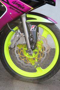 Variasi Kawasaki Ninja R,RR,New RR