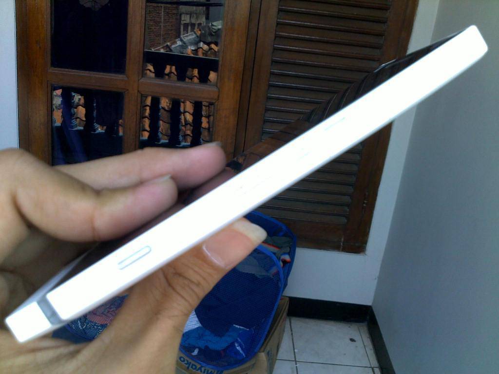 sony xperia s (lt26i) white jual BU n bosen