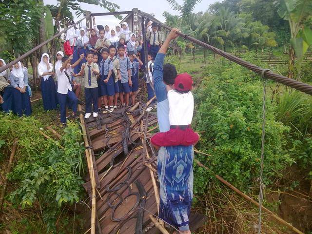 Kisah Inspiratif &quot;Relawan Kampung&quot; dari Pelosok Banten