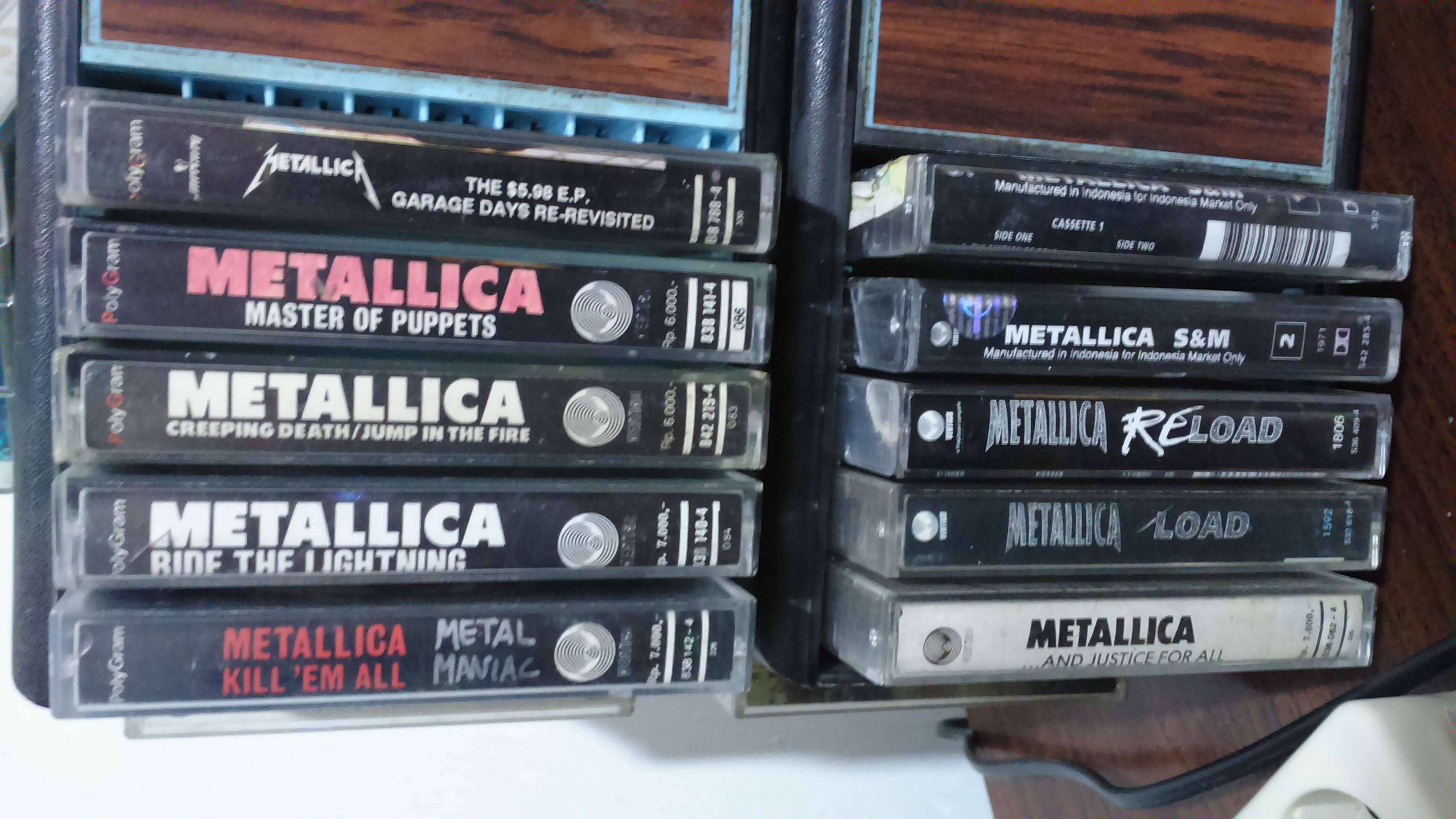 10-toko-penjualan-kaset-pita-di-indonesia-yang-masih-bertahan-hingga-saat-ini