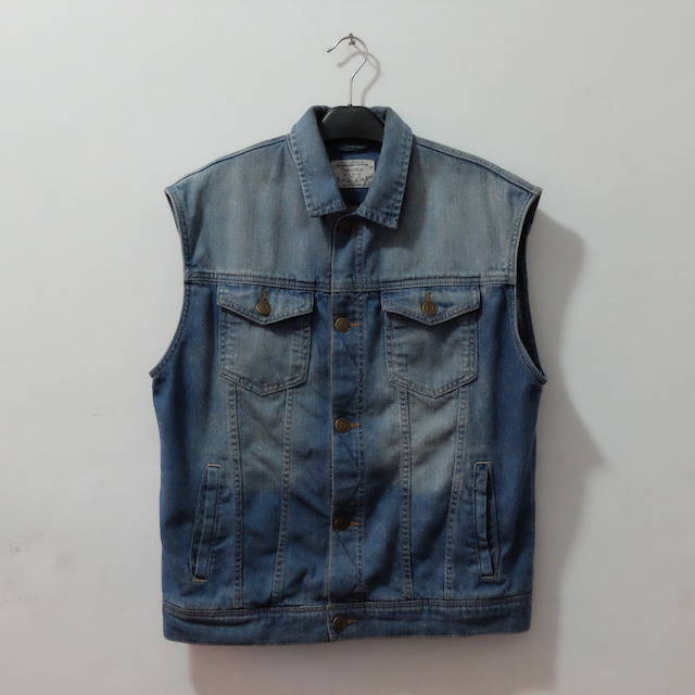 Denim Vest BERSHKA like new ! for motorcycle kustom kulture BANDUNG