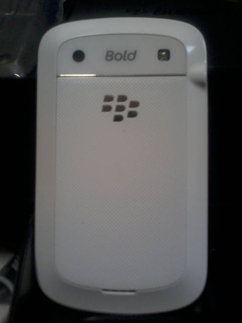 Blackberry dakota 9900 white second