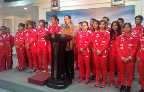 Jokowi Feeling Indonesia Juara Thomas-Uber 2016 di China