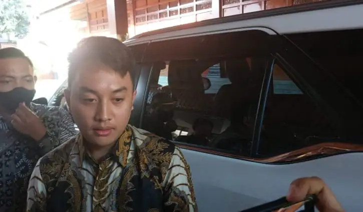 Putra Mahkota Unggah Story IG Soroti Kondisi Negara, Ini Penjelasan Keraton Solo