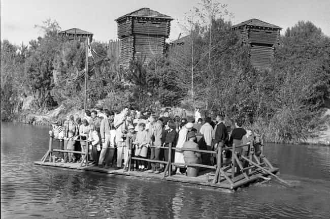 Petaka Black Sunday Pada Pembukaan Pertama Disneyland