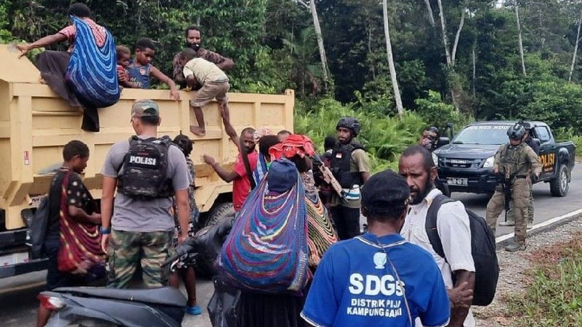 Kontak Senjata KKB TNI Polri, 156 Warga Nogoloit Mengungsi ke Gereja Siloam di Kenyam
