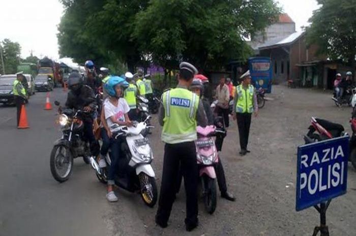 Sah, Pengendara Berhak Tanya Surat Tugas Polisi Sebelum Tunjukan SIM dan STNK