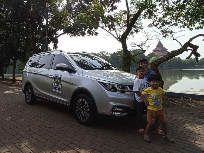 Ajak Bocil Keliling Jakarta Pakai Wuling New Cortez di Hari Terakhir Puasa