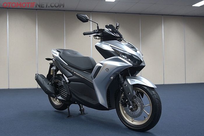 Inilah Alasan Yamaha Aerox Facelift Masih Belum Pakai Cakram