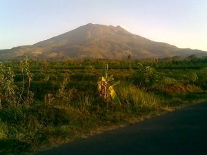 Lima Gunung Paling Angker di Indonesia