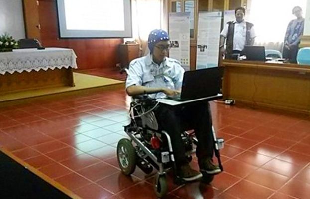 Inilah Kursi Roda Buatan Indonesia Yang Digerakkan Pikiran