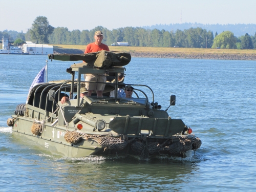 Mengenal JASGU Dari Korps Marinir Rantis Amfibi Made in Indonesia