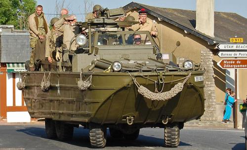 Mengenal JASGU Dari Korps Marinir Rantis Amfibi Made in Indonesia