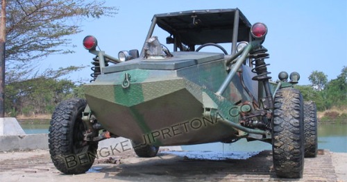 Mengenal JASGU Dari Korps Marinir Rantis Amfibi Made in Indonesia