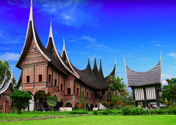 nongkrong-sehat-dan-ngopi-aman-dari-corona-di-v-coffee-minangkabau